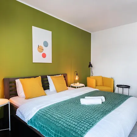 Spacious Apartments Near Karlin Square Praha Exteriér fotografie