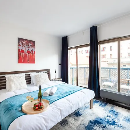 Spacious Apartments Near Karlin Square Praha Exteriér fotografie
