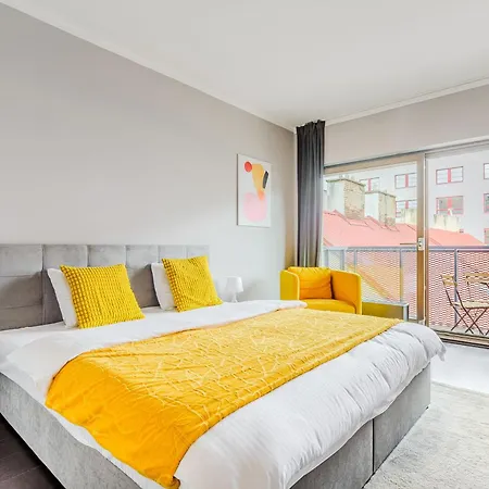 Spacious Apartments Near Karlin Square Praha Exteriér fotografie