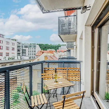 Spacious Apartments Near Karlin Square Praha Exteriér fotografie