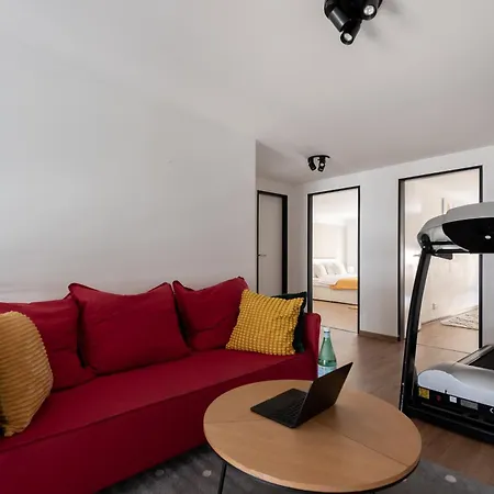 Spacious Apartments Near Karlin Square Praha Exteriér fotografie