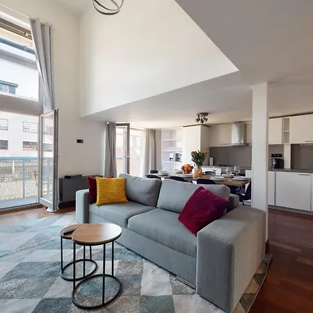 Spacious Apartments Near Karlin Square Praha Exteriér fotografie