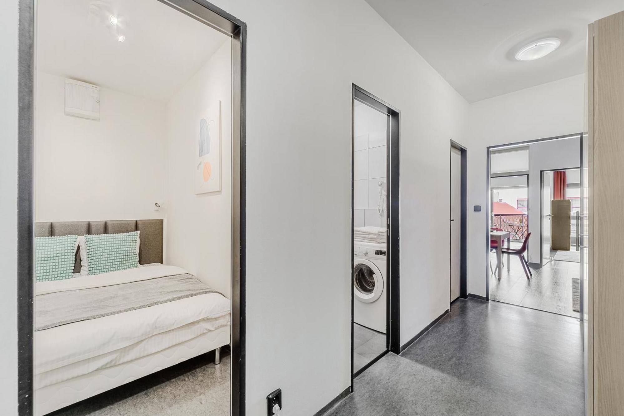 Spacious Near Karlin Square 公寓 *