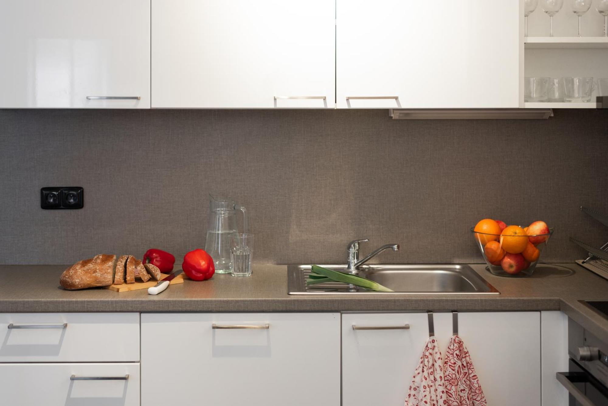 Apartmán Spacious Near Karlin Square *